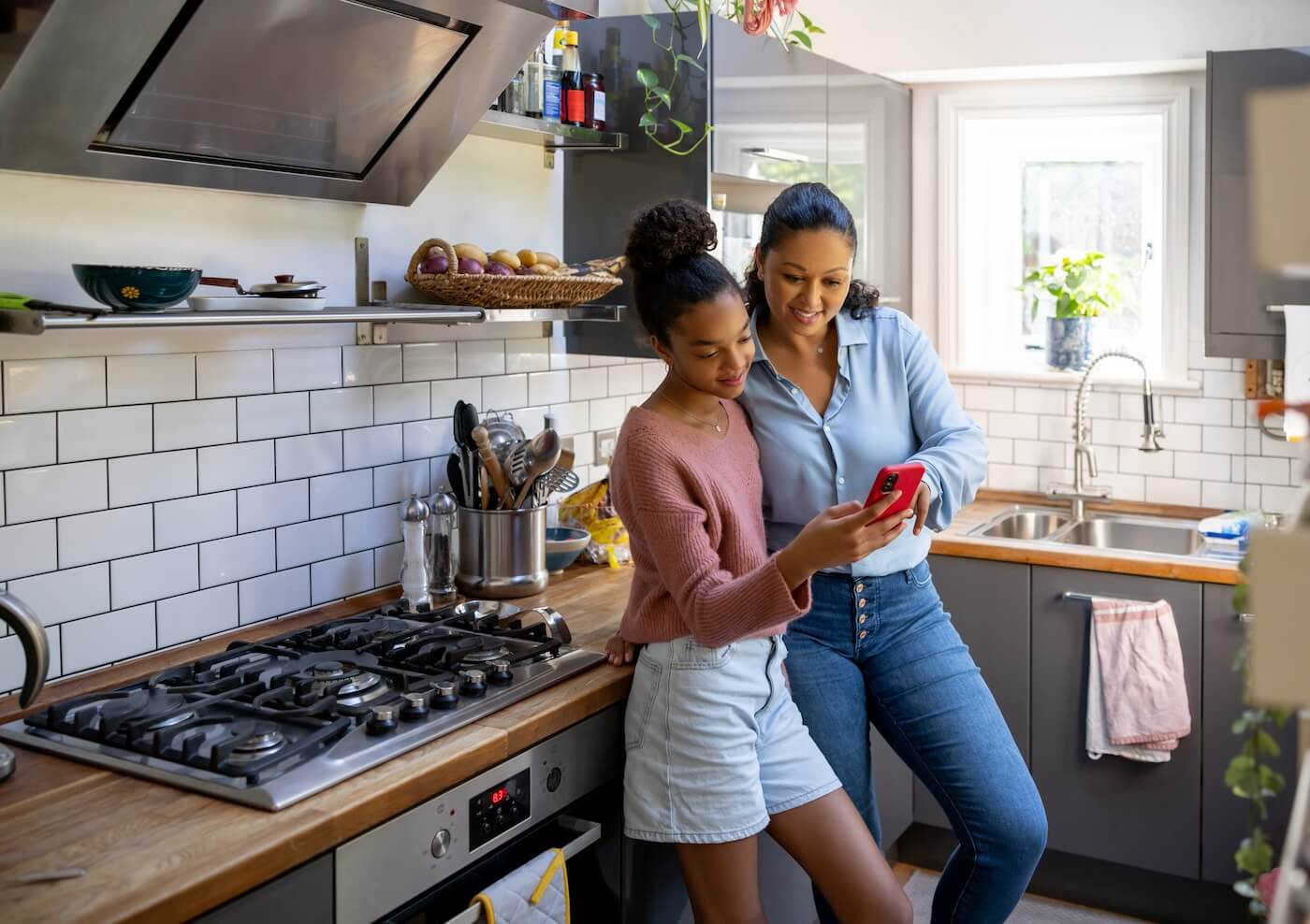 4 Things to Consider Before Applying for a Student Loan