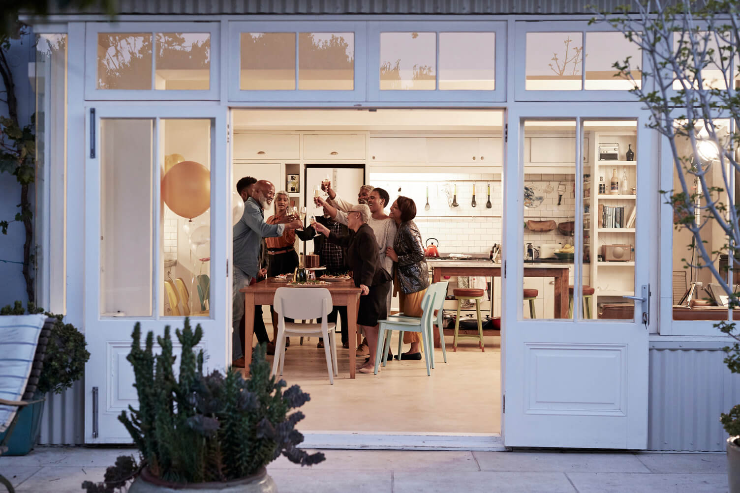people-party-house