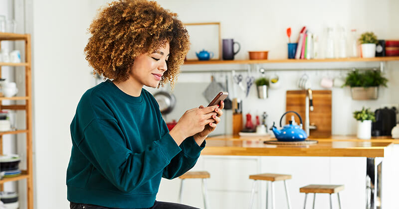 woman-on-iphone