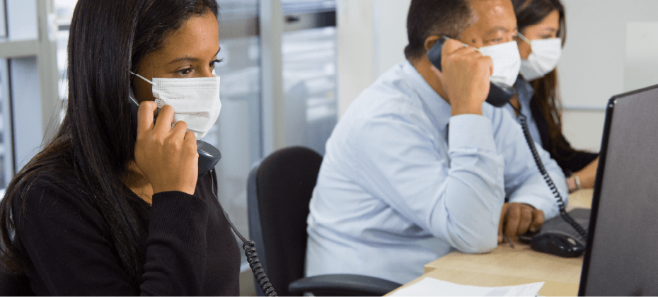 call-center-agent-wearing-mask